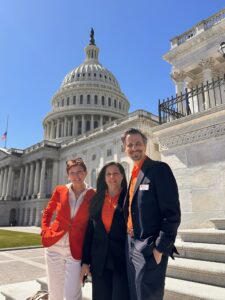 Kidney donor Kelli rocks 1 kidney by advocating